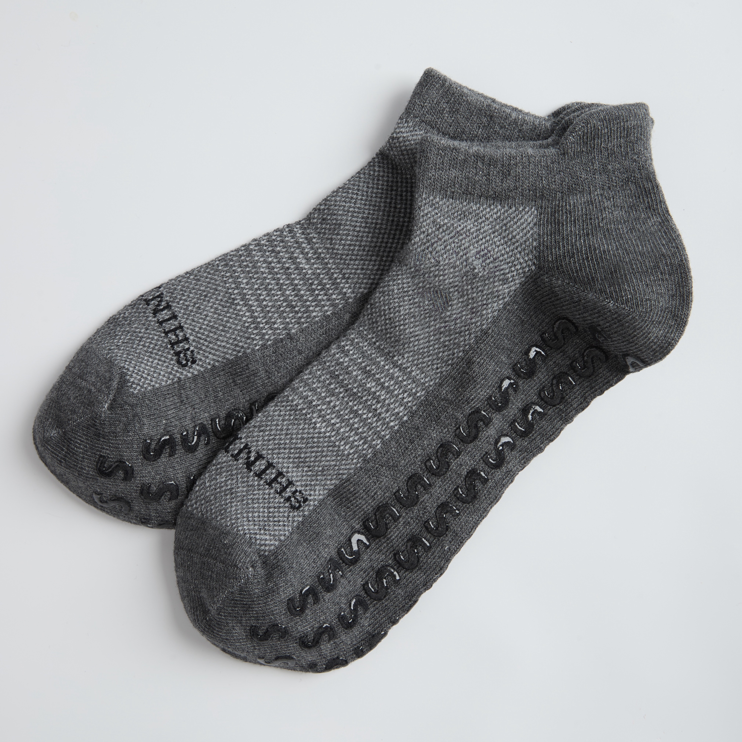 Ankle grip sock in Graphite Grey