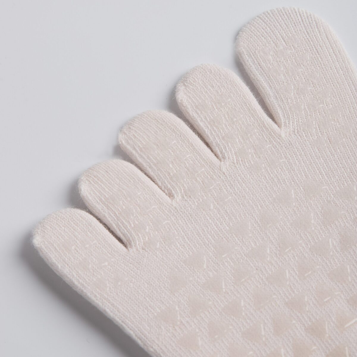 Yoga Toe Grip Sock – Oat Milk - Image 4